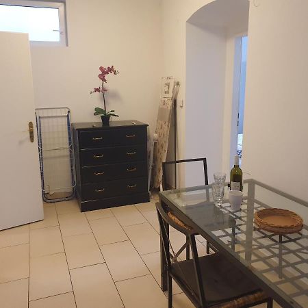 Spacious Apartment Near The Center Wenen Buitenkant foto