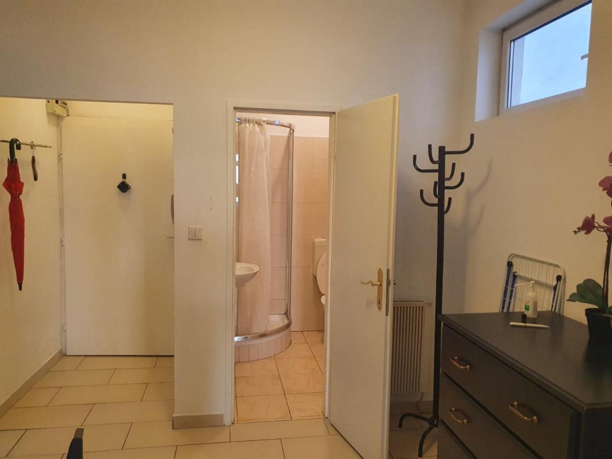 Spacious Apartment Near The Center Wenen Buitenkant foto
